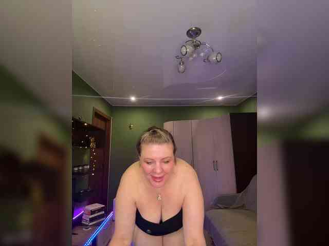 Veronika_Gold webcam