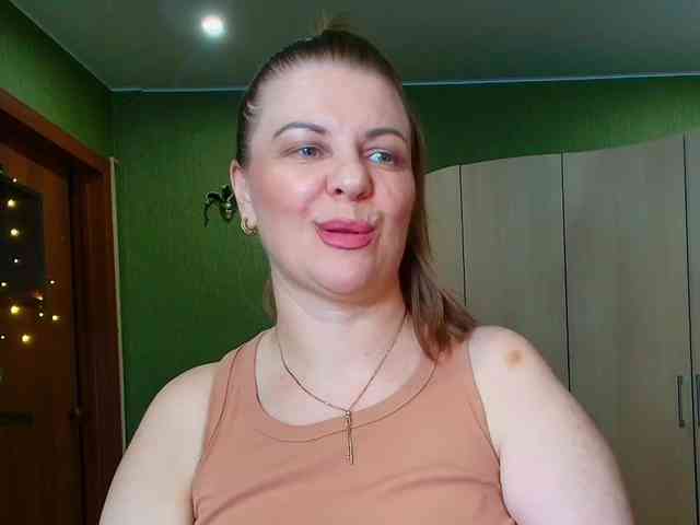 Veronika_Gold webcam