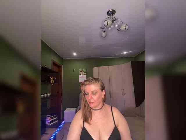 Veronika_Gold webcam