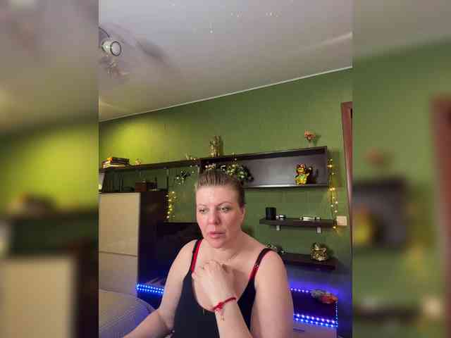 Veronika_Gold webcam