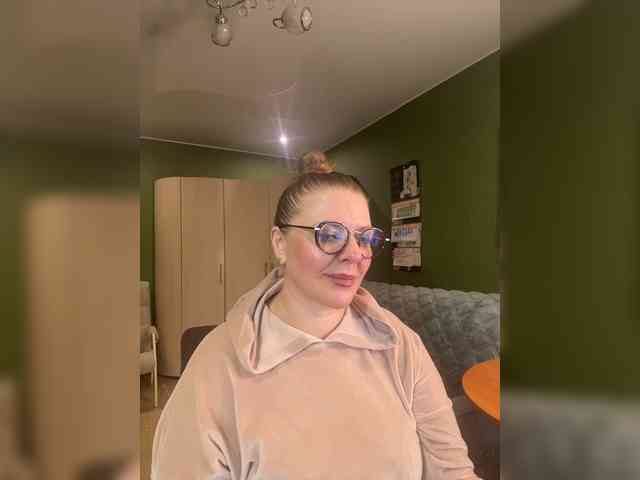 Veronika_Gold webcam