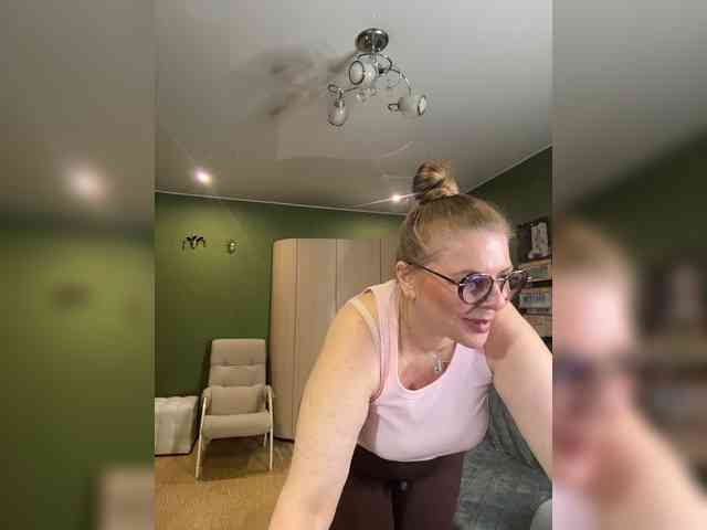 Veronika_Gold webcam