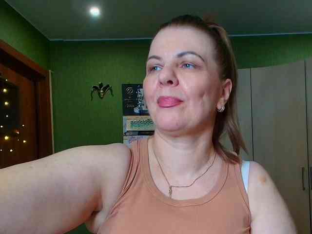 Veronika_Gold webcam