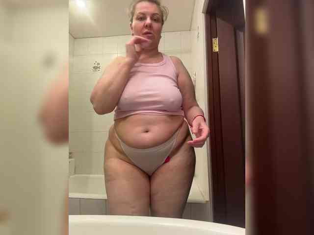 Veronika_Gold webcam