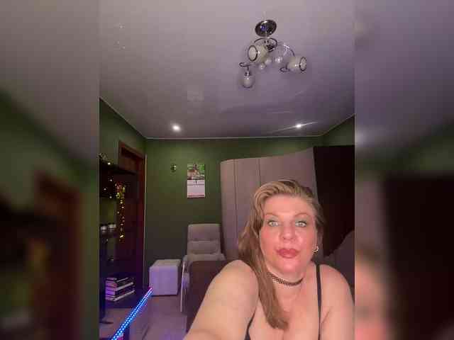 Veronika_Gold webcam
