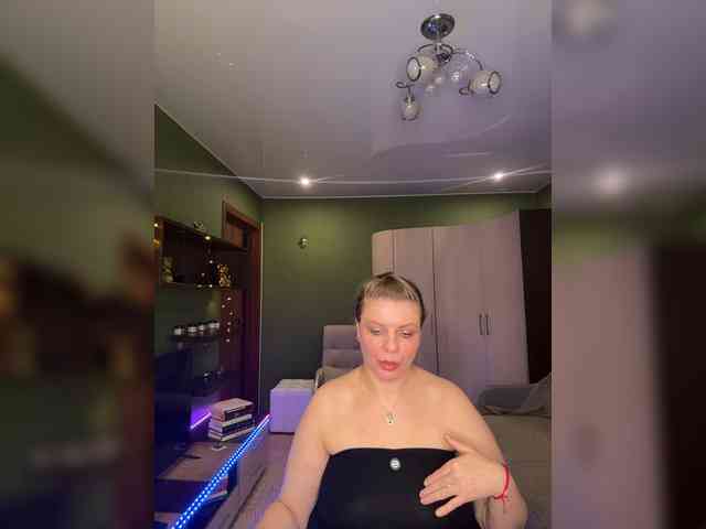 Veronika_Gold webcam