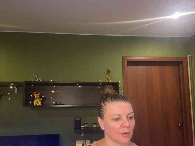 Veronika_Gold webcam