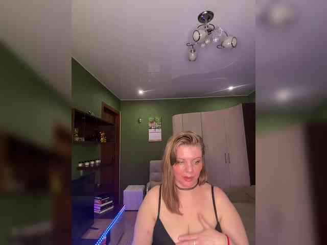 Veronika_Gold webcam
