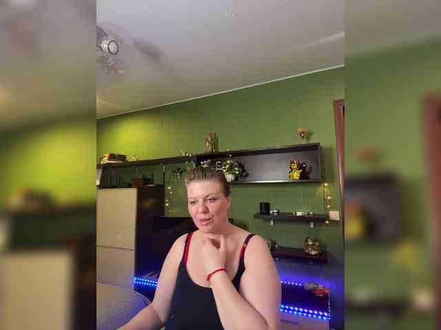 Veronika_Gold webcam