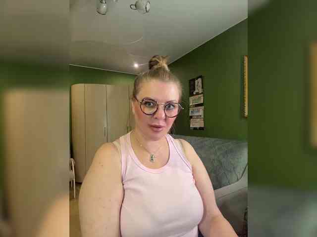 Veronika_Gold webcam