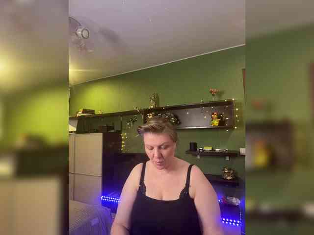 Veronika_Gold webcam