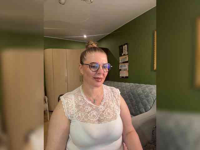Veronika_Gold webcam