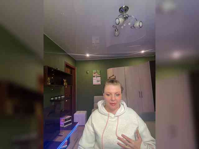 Veronika_Gold webcam