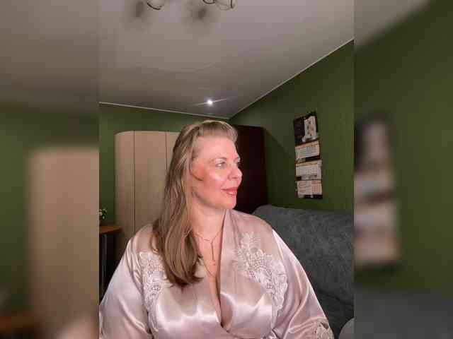 Veronika_Gold webcam