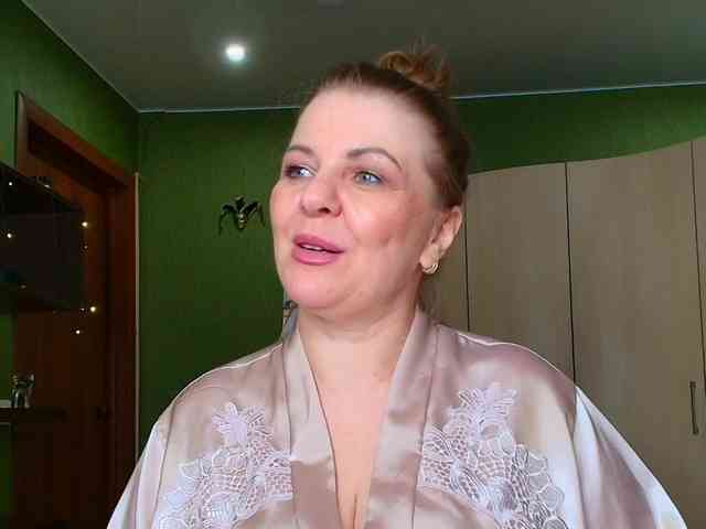 Veronika_Gold webcam