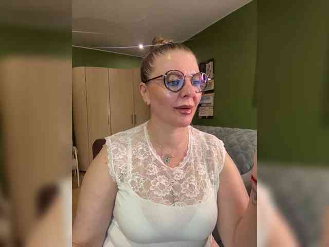 Veronika_Gold webcam