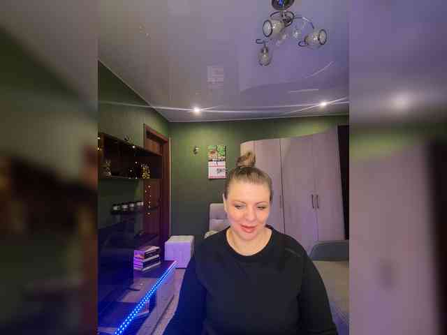 Veronika_Gold webcam