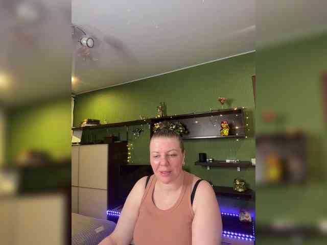 Veronika_Gold webcam