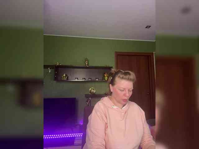 Veronika_Gold webcam