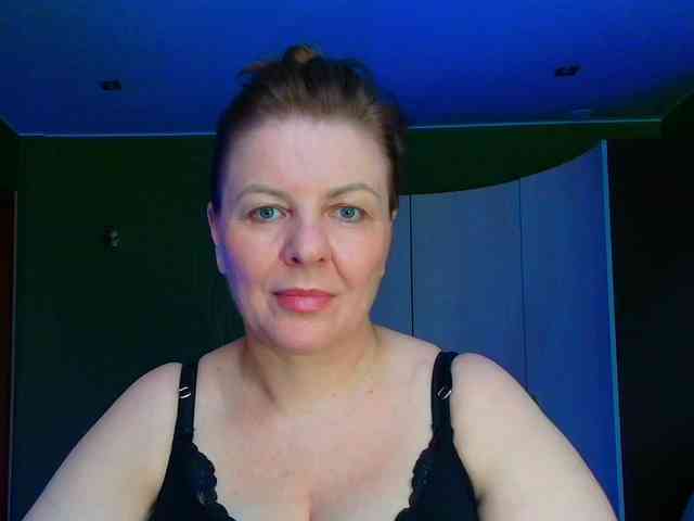 Veronika_Gold webcam