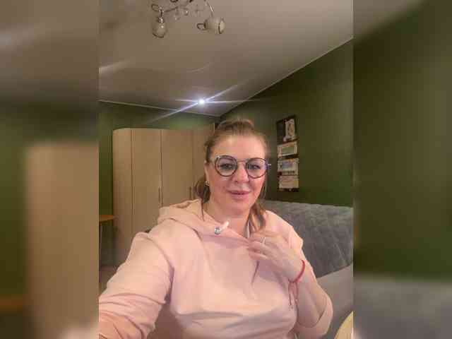Veronika_Gold webcam