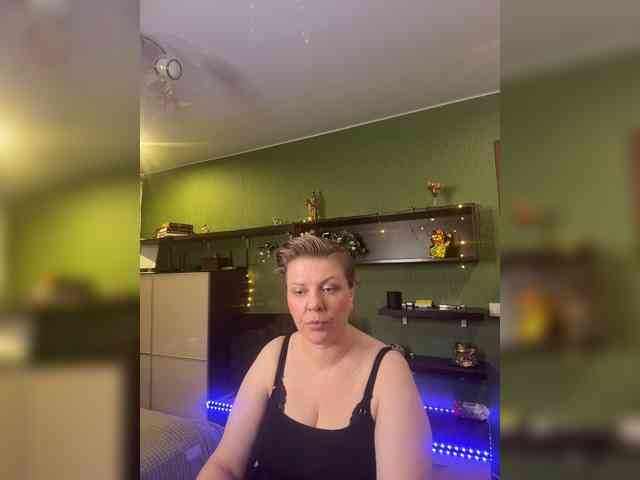 Veronika_Gold webcam