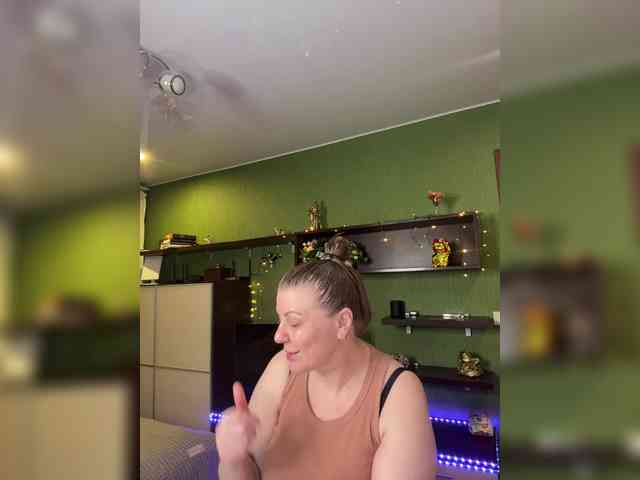 Veronika_Gold webcam