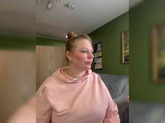 Veronika_Gold webcam