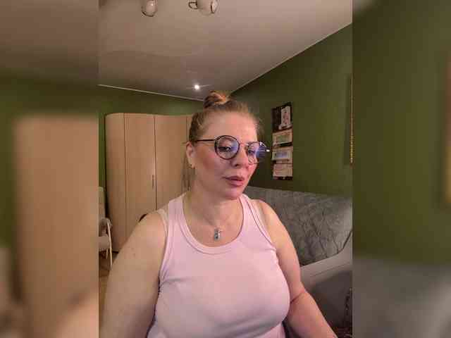 Veronika_Gold webcam