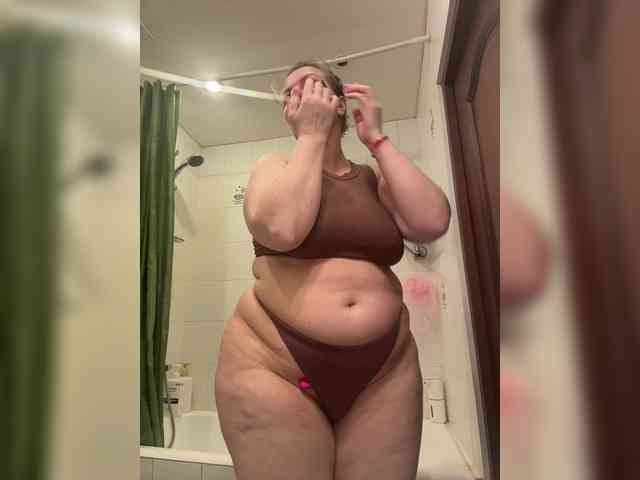 Veronika_Gold webcam