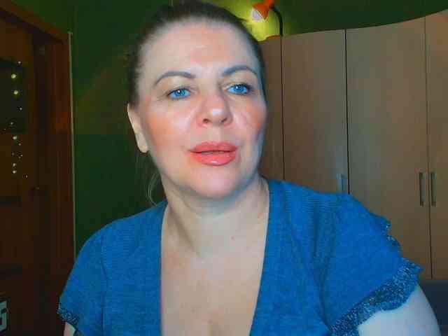 Veronika_Gold webcam