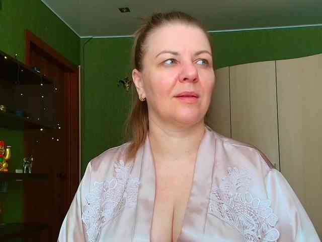Veronika_Gold webcam
