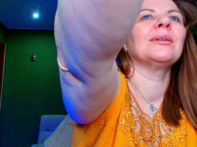 Veronika_Gold webcam