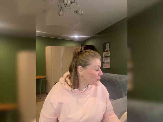 Veronika_Gold webcam