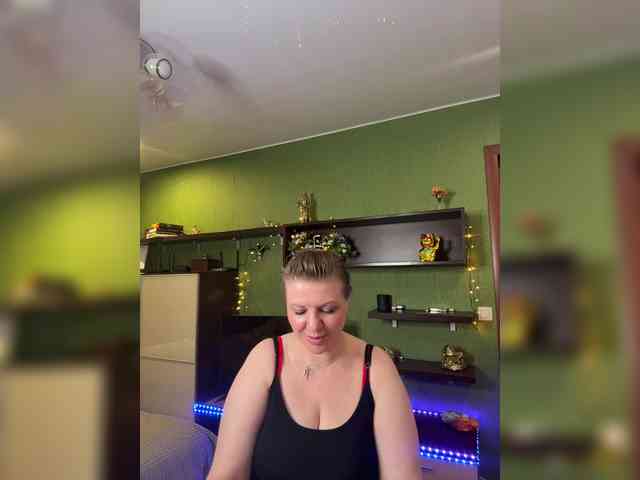 Veronika_Gold webcam