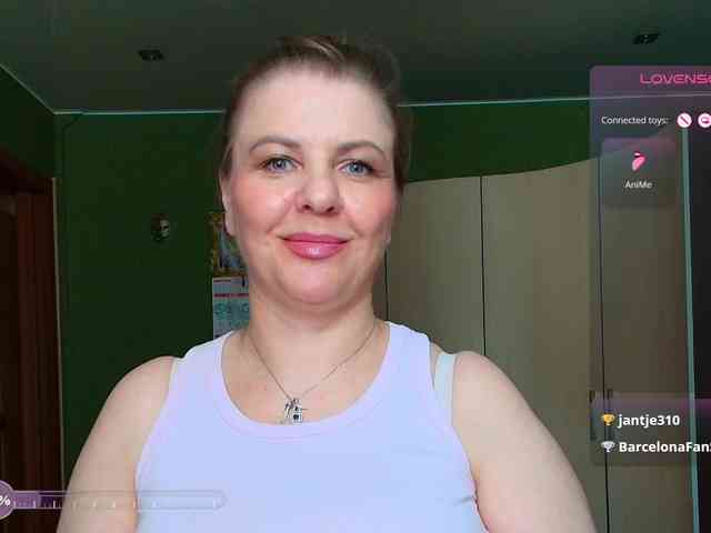Veronika_Gold webcam