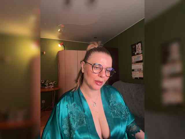 Veronika_Gold webcam