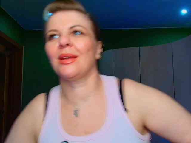 Veronika_Gold webcam