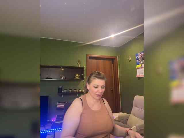 Veronika_Gold webcam