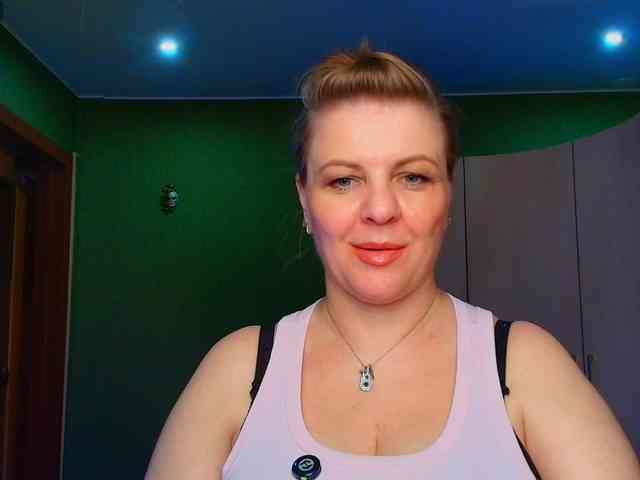 Veronika_Gold webcam