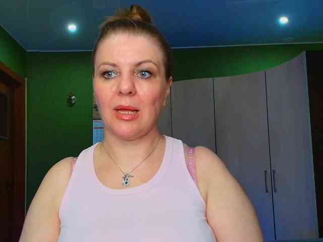Veronika_Gold webcam