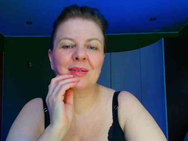 Veronika_Gold webcam