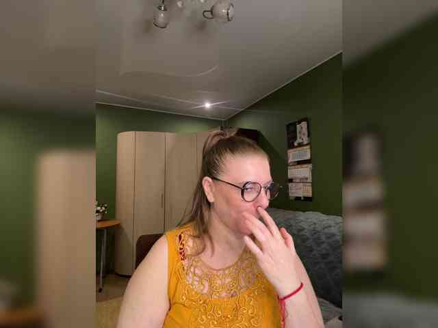 Veronika_Gold webcam