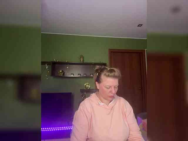 Veronika_Gold webcam