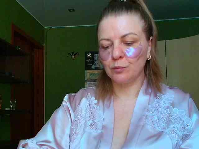 Veronika_Gold webcam