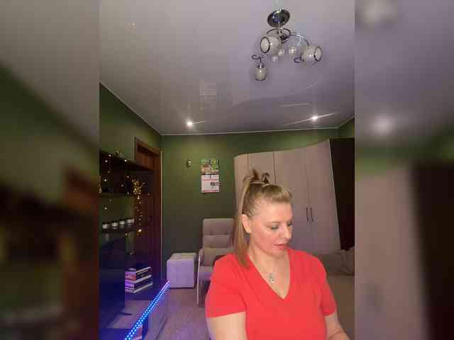 Veronika_Gold webcam