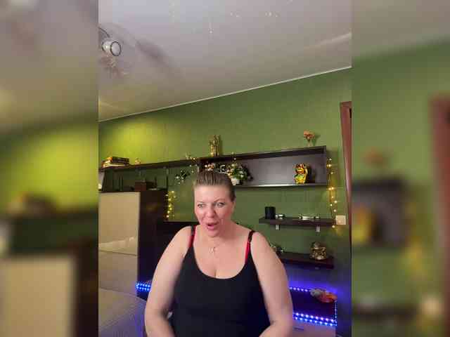 Veronika_Gold webcam