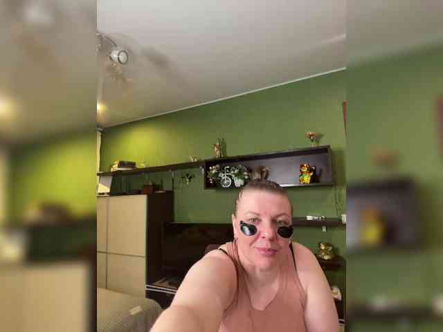 Veronika_Gold webcam