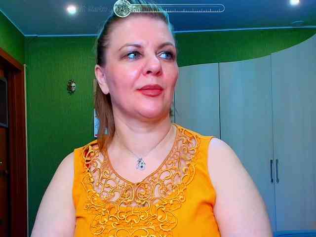 Veronika_Gold webcam