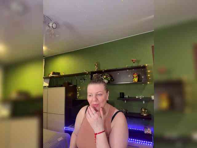 Veronika_Gold webcam